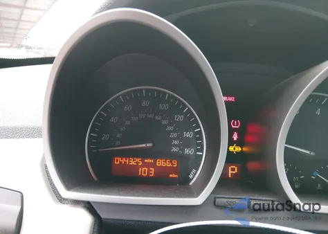 2005 BMW Z4 2.5I из США, поврежденный, VIN 4USBT335X5LS58633